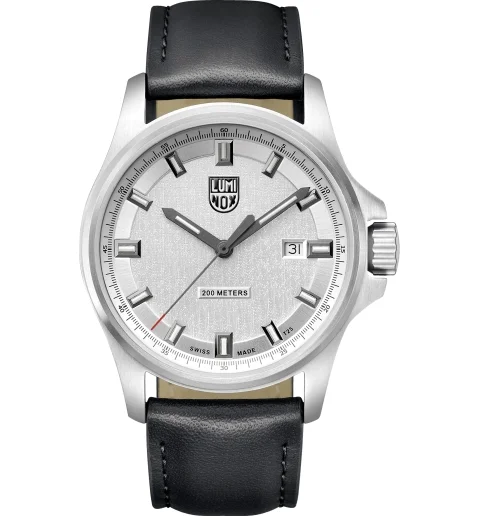 Luminox XL.1839 с отображением даты